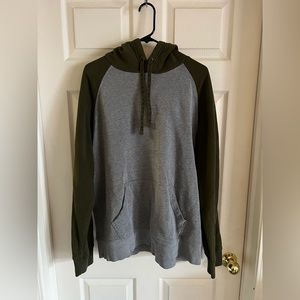 Goodfellow & CO Gray and Green XL Sweatshirt